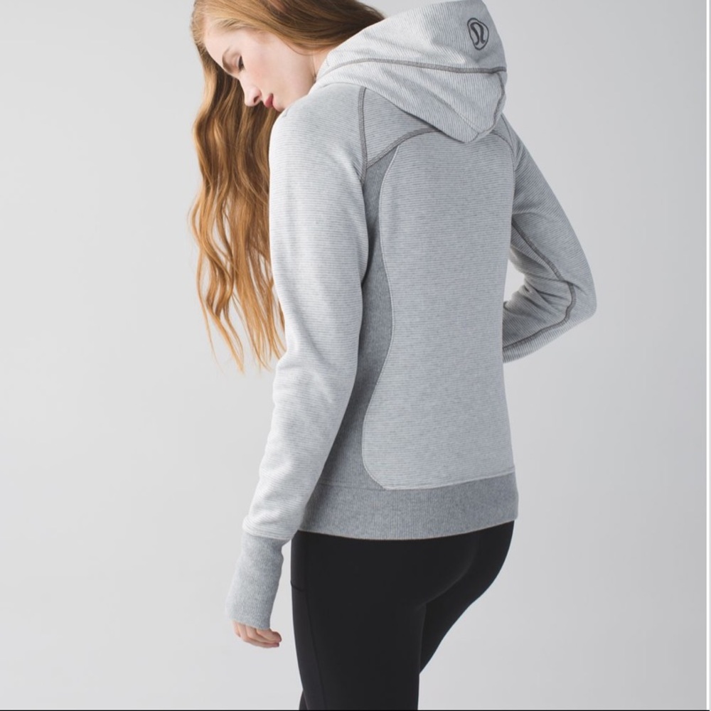 Lululemon Scuba Hoodie III (First Release)
Stripe White Heathered Medium Grey